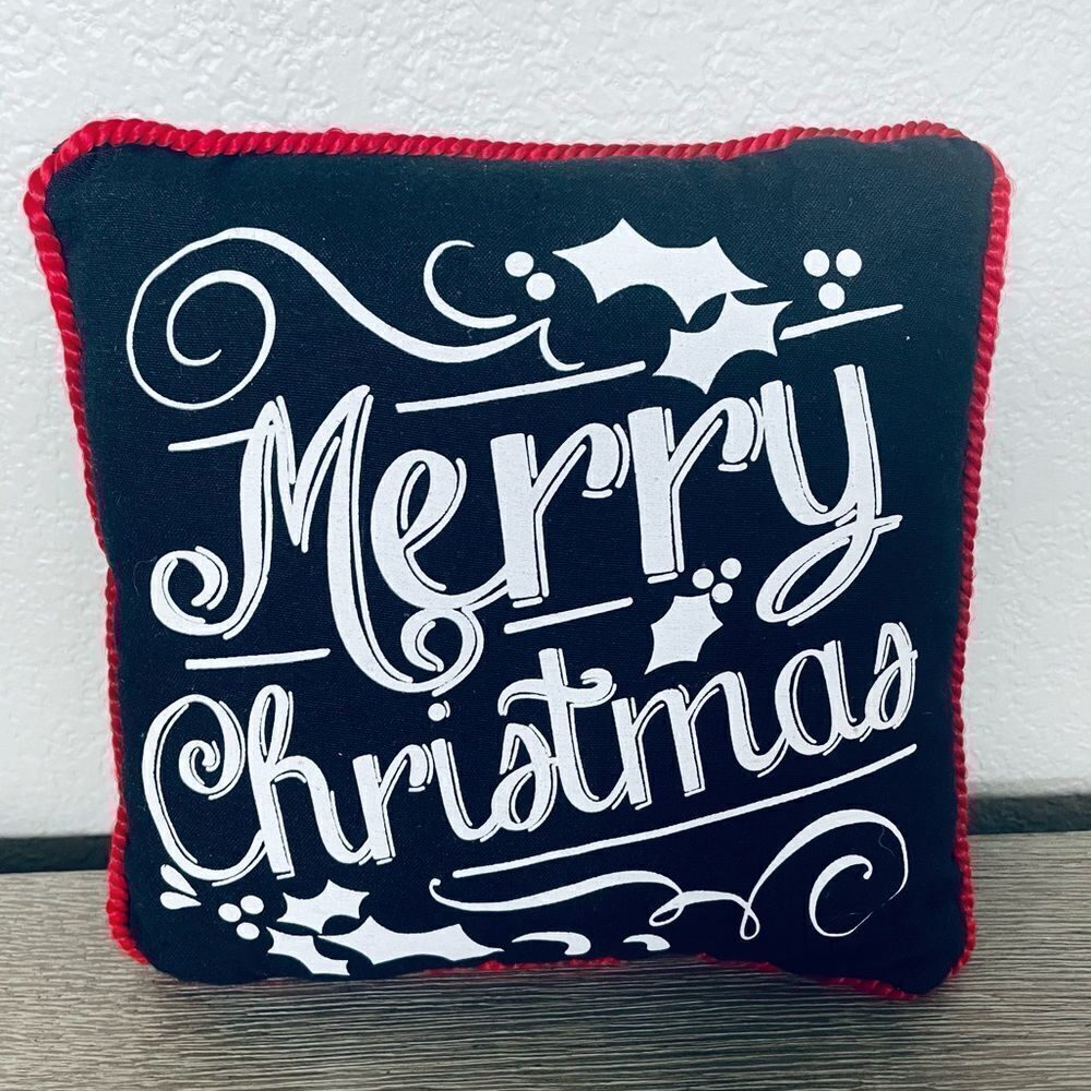 Merry Christmas Holiday Farmhouse Throw Pillow Decor